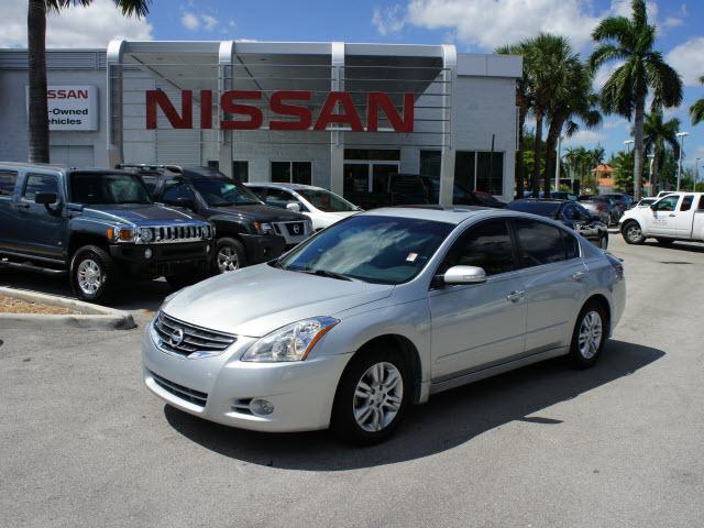 Photo of 2010 Nissan Altima