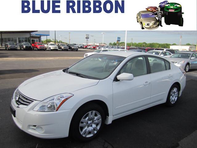 Photo of 2010 Nissan Altima