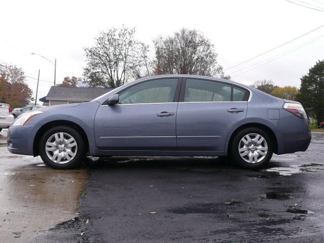 Photo of 2011 Nissan Altima