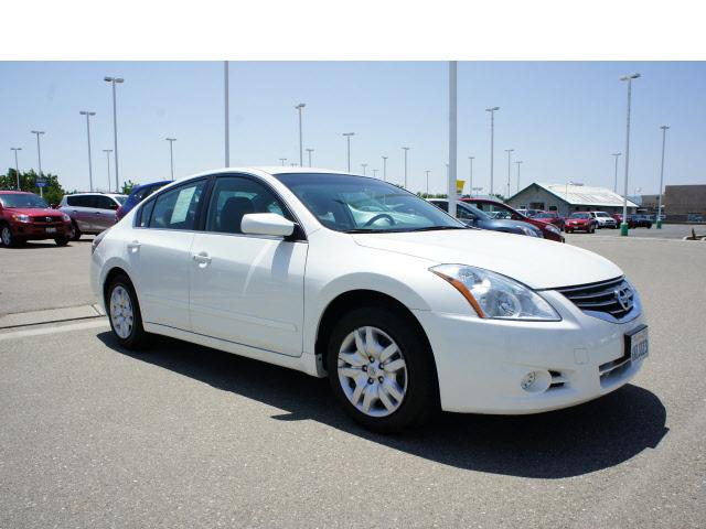 Photo of 2011 Nissan Altima
