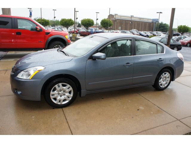 Photo of 2010 Nissan Altima