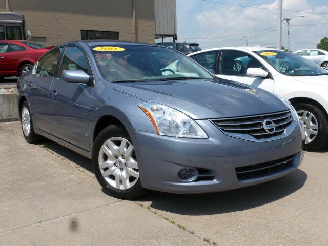 Photo of 2011 Nissan Altima