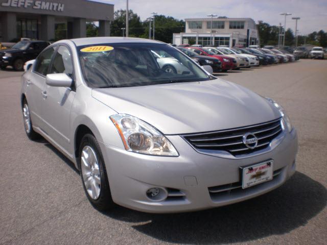 Photo of 2011 Nissan Altima