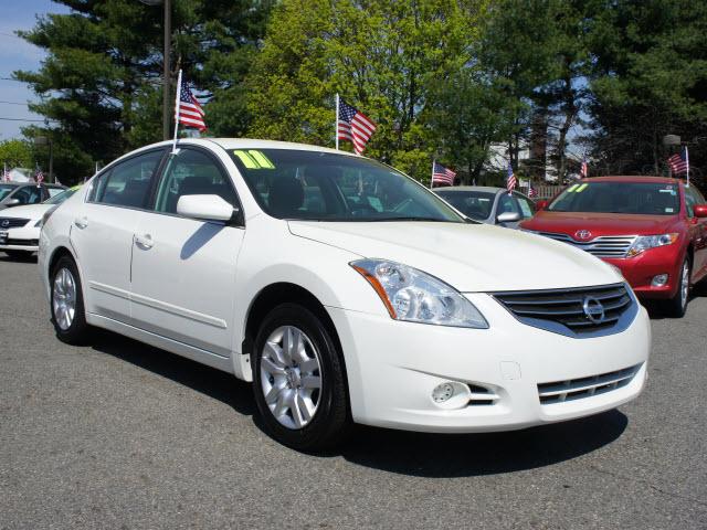 Photo of 2011 Nissan Altima
