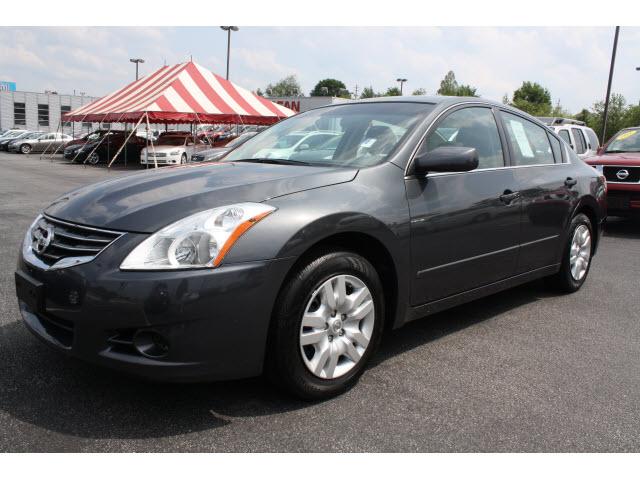 Photo of 2011 Nissan Altima