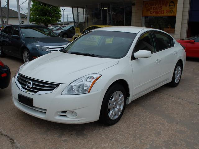 Photo of 2012 Nissan Altima