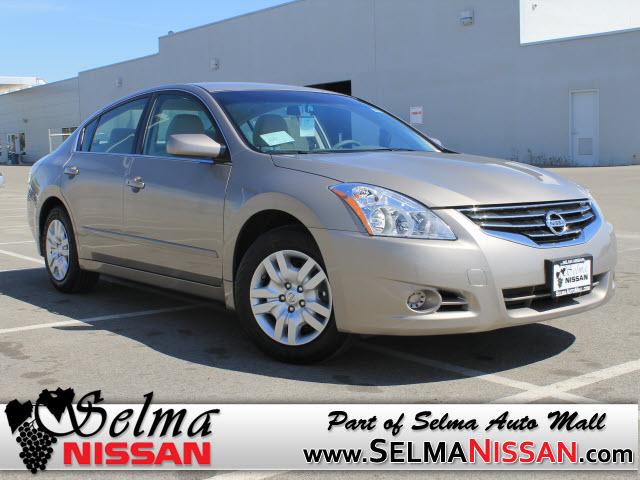 Photo of 2012 Nissan Altima
