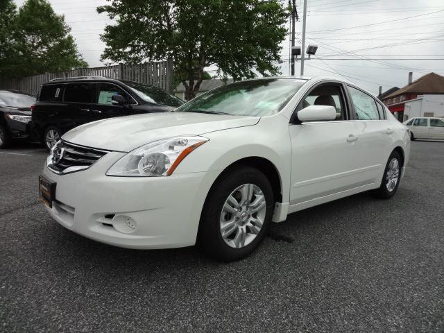 Photo of 2012 Nissan Altima