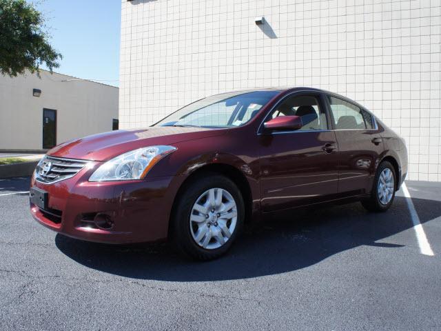Photo of 2011 Nissan Altima
