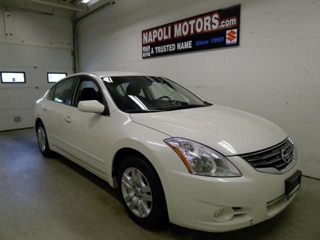 Photo of 2011 Nissan Altima