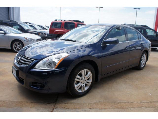 Photo of 2011 Nissan Altima