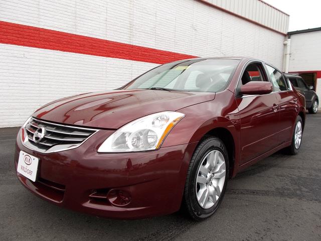 Photo of 2010 Nissan Altima