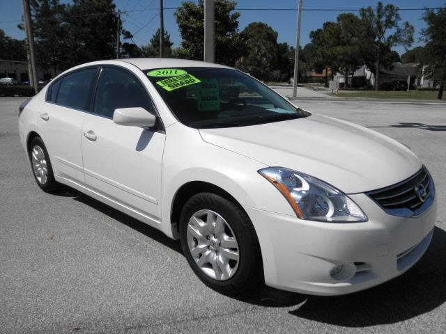 Photo of 2011 Nissan Altima