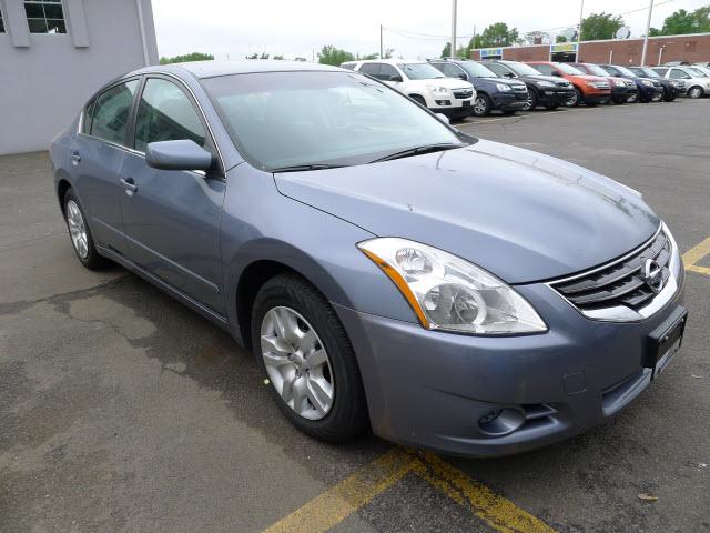 Photo of 2011 Nissan Altima