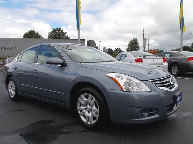 Photo of 2011 Nissan Altima