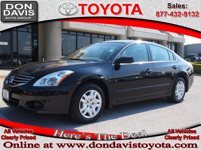 Photo of 2011 Nissan Altima