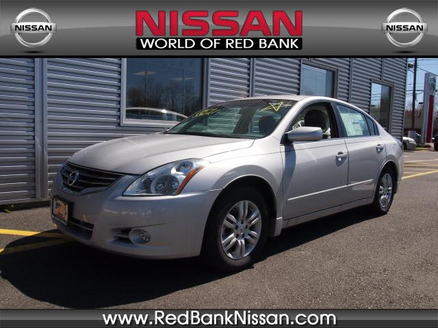 Photo of 2011 Nissan Altima