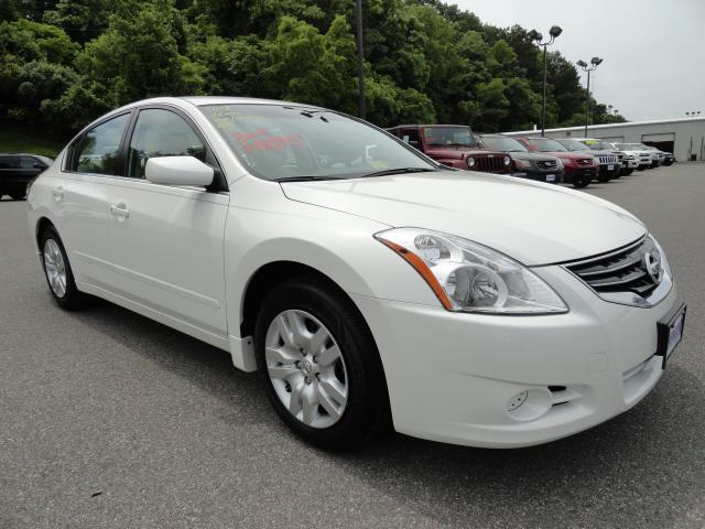 Photo of 2012 Nissan Altima