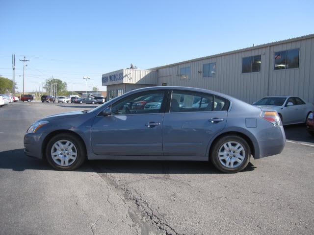 Photo of 2010 Nissan Altima