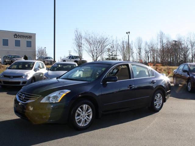 Photo of 2011 Nissan Altima