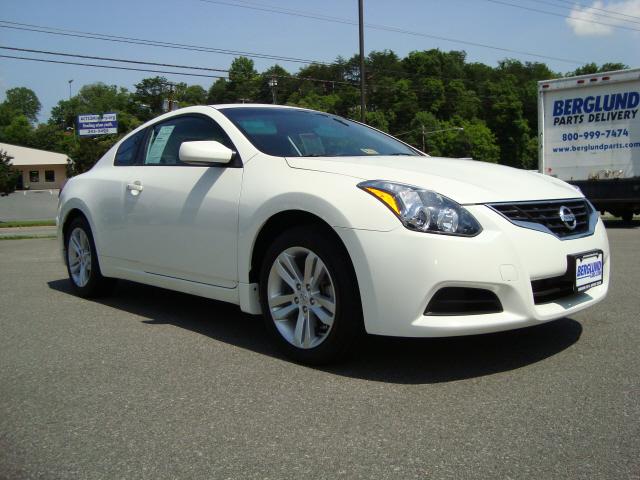 Photo of 2011 Nissan Altima