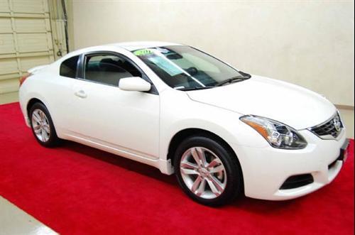 Photo of 2011 Nissan Altima
