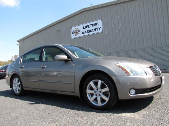 Photo of 2004 Nissan Maxima