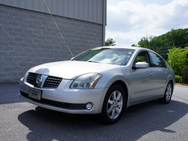 Photo of 2004 Nissan Maxima