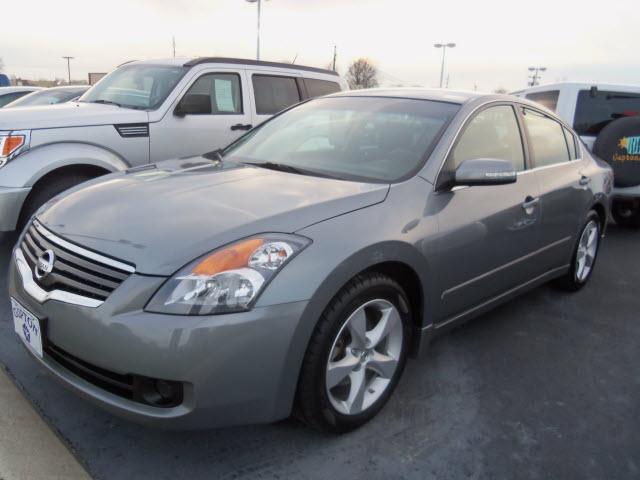Photo of 2009 Nissan Altima