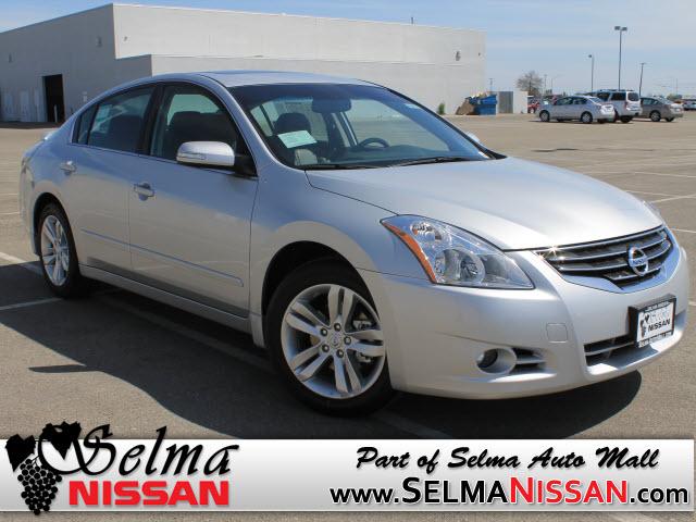 Photo of 2012 Nissan Altima