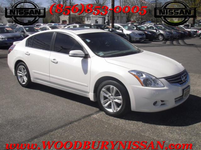 Photo of 2011 Nissan Altima