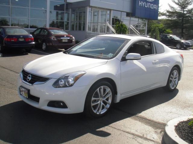 Photo of 2010 Nissan Altima