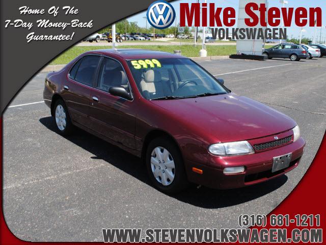 Photo of 1994 Nissan Altima