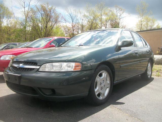 Photo of 2000 Nissan Altima