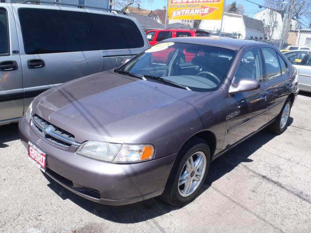 Photo of 1998 Nissan Altima