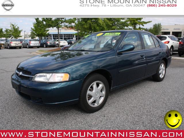 Photo of 1998 Nissan Altima