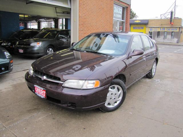 Photo of 1998 Nissan Altima