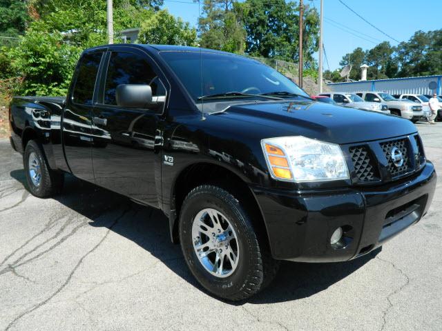 Photo of 2004 Nissan Titan
