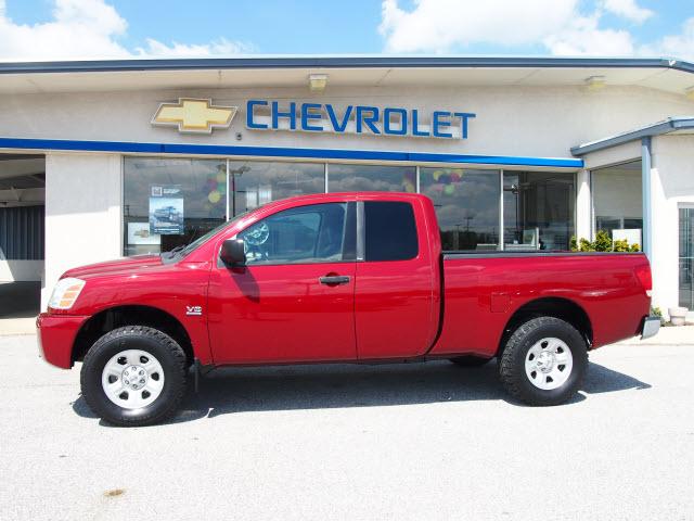 Photo of 2004 Nissan Titan