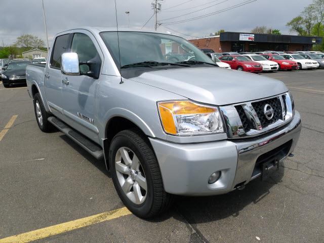 Photo of 2011 Nissan Titan