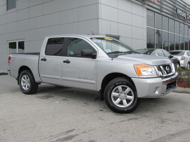 Photo of 2011 Nissan Titan