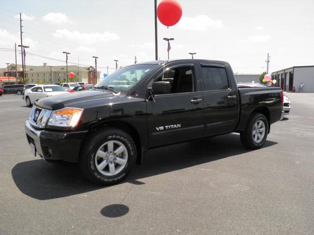 Photo of 2010 Nissan Titan