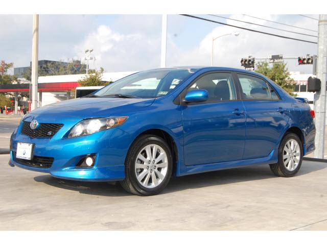 Photo of 2010 Toyota Corolla