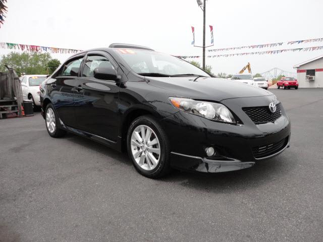 Photo of 2010 Toyota Corolla