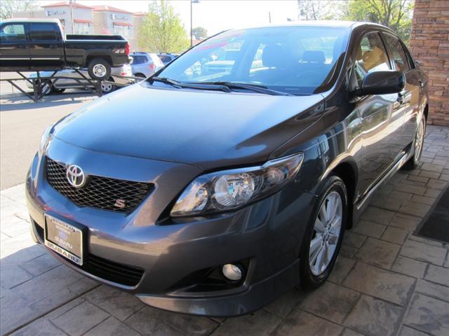 Photo of 2010 Toyota Corolla