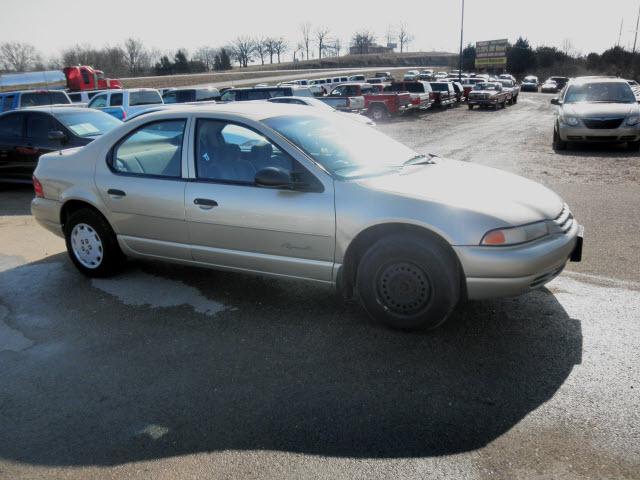 Photo of 1999 Plymouth Breeze