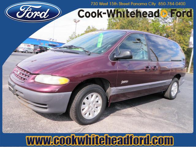 Photo of 1999 Plymouth Grand Voyager