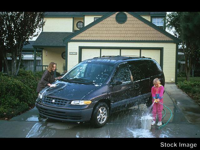 Photo of 1996 Plymouth Grand Voyager