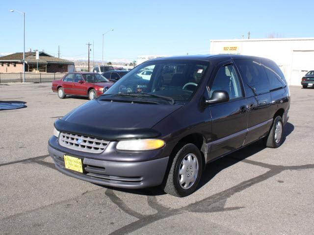 Photo of 1996 Plymouth Grand Voyager