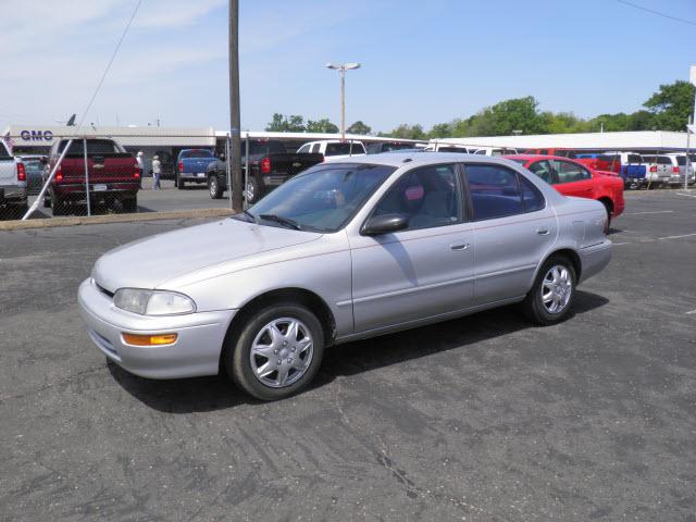 Photo of 1996 Geo PRIZM
